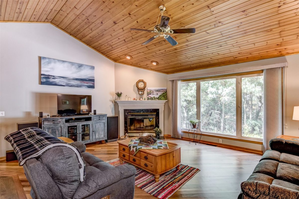 7180 Nine Mile Creek Road, Eau Claire, WI — photo 14