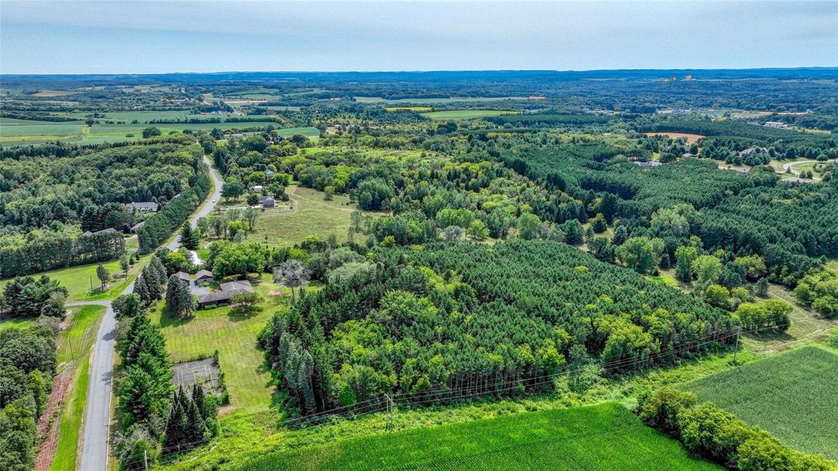 5892 Graff Road, Eau Claire WI 54701 - Residential house for sale - MLS #1603925 - image15