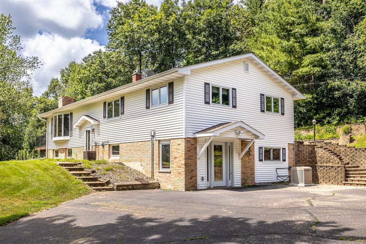 N6988 Torgerson Road, Black River Falls WI 54615 - Residential house for sale - MLS #1603103 - image3