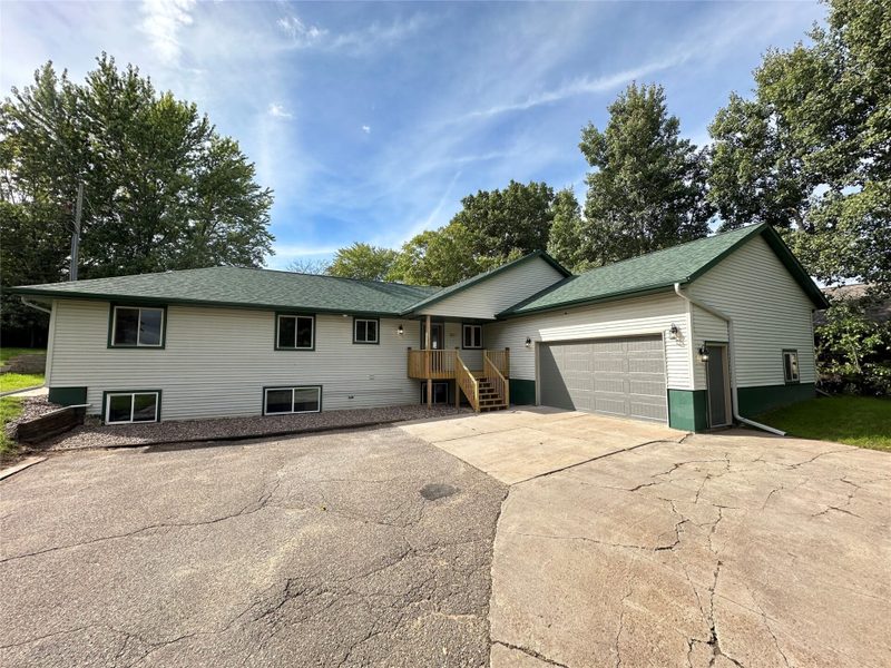 2610 Mont Claire Road