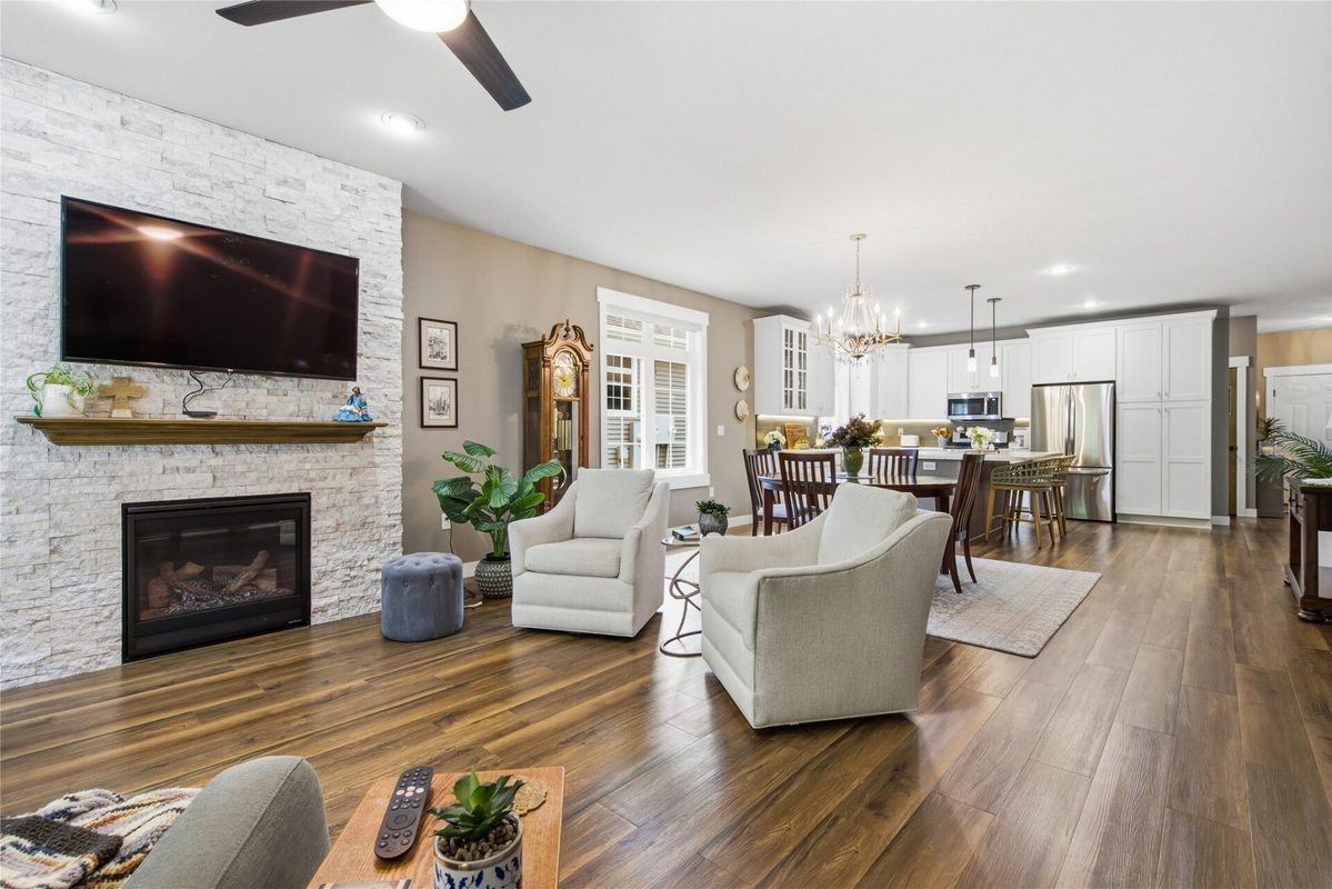 4523 Village Oaks Circle, Eau Claire WI 54701 - Residential house for sale - MLS #1602689 - image13