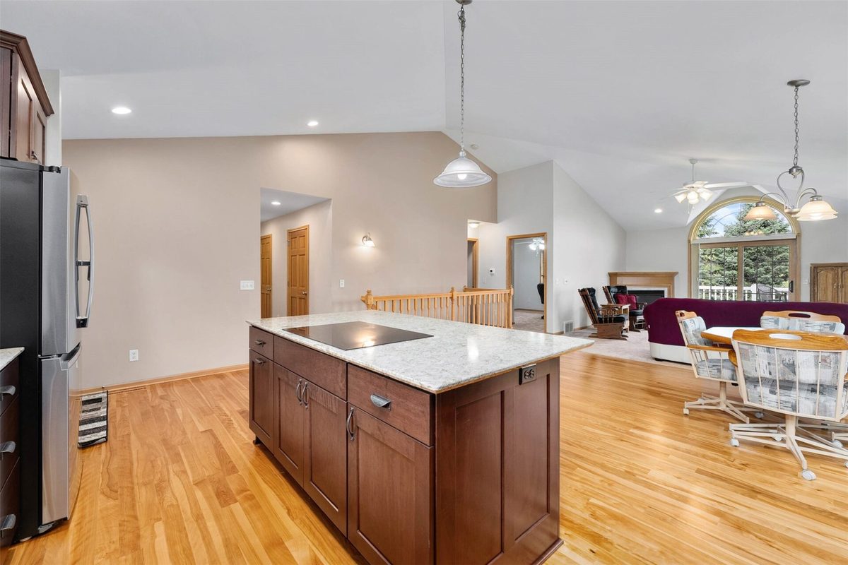 4274 Mill Ridge Circle, Eau Claire WI 54703 - Residential house for sale - MLS #1602413 - image8
