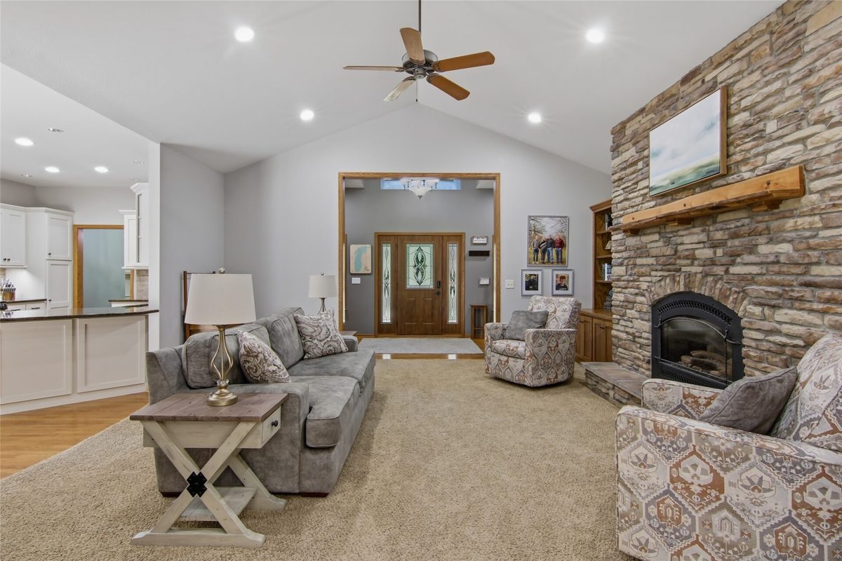 W245 Woodridge Drive, Eau Claire WI 54701 - Residential house for sale - MLS #1602701 - image5