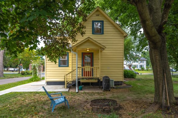 235 3rd Street, New Richmond WI 54017 - Residential house for sale - MLS #1603609 - image1