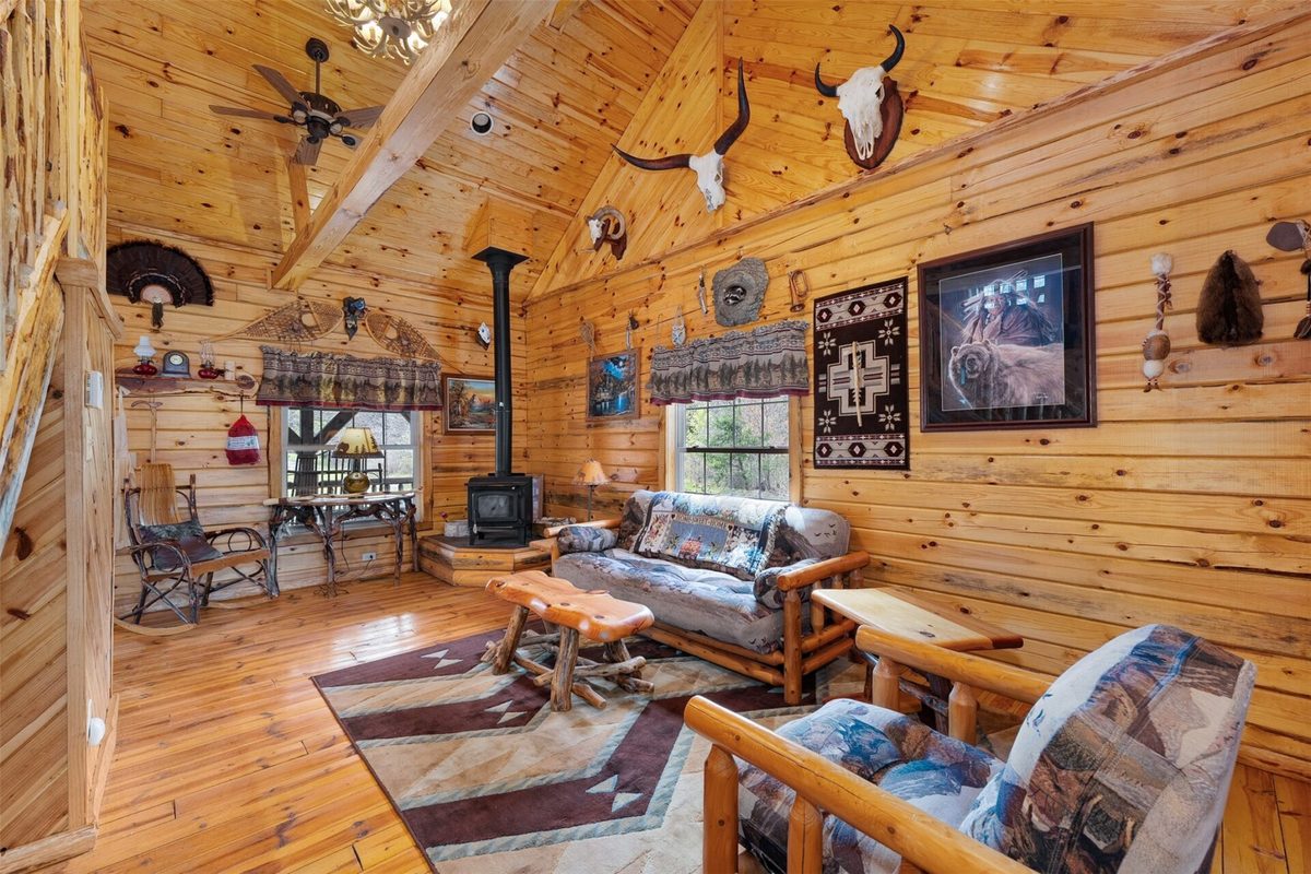 19498 E County Road Gg, Augusta, WI