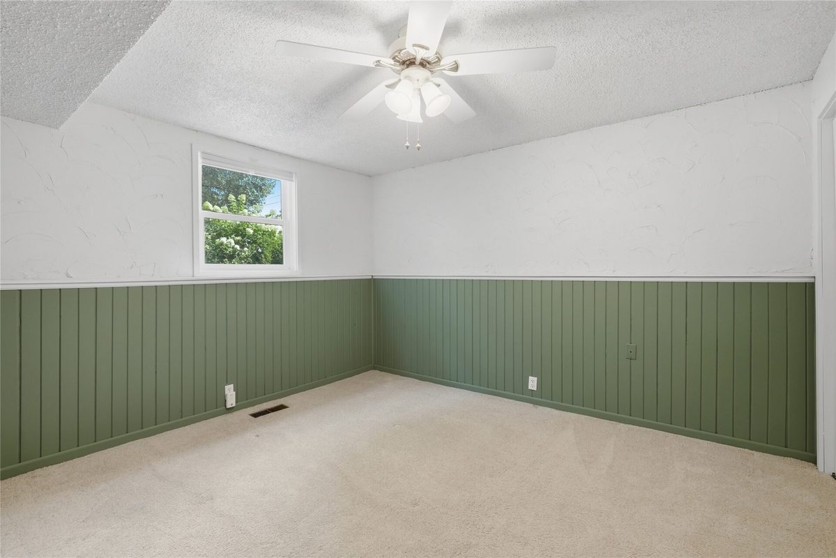 1105 Barry Avenue, Eau Claire WI 54701 - Residential house for sale - MLS #1603728 - image20
