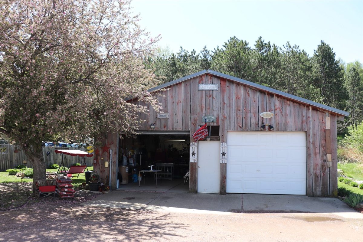 W15699 State Highway 121, Northfield WI 54635 - ResidentialIncome house for sale - MLS #1601482 - image5