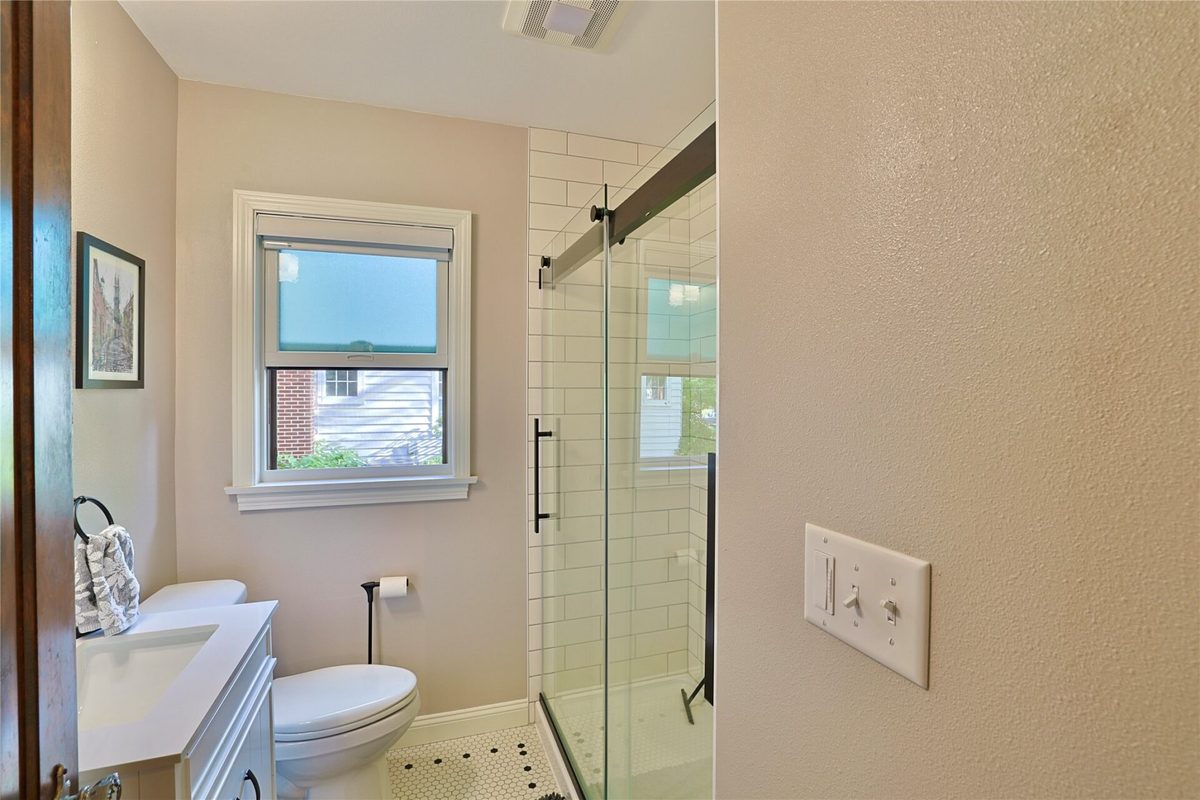 1627 Rust Street, Eau Claire WI 54701 - Residential house for sale - MLS #1605468 - image19