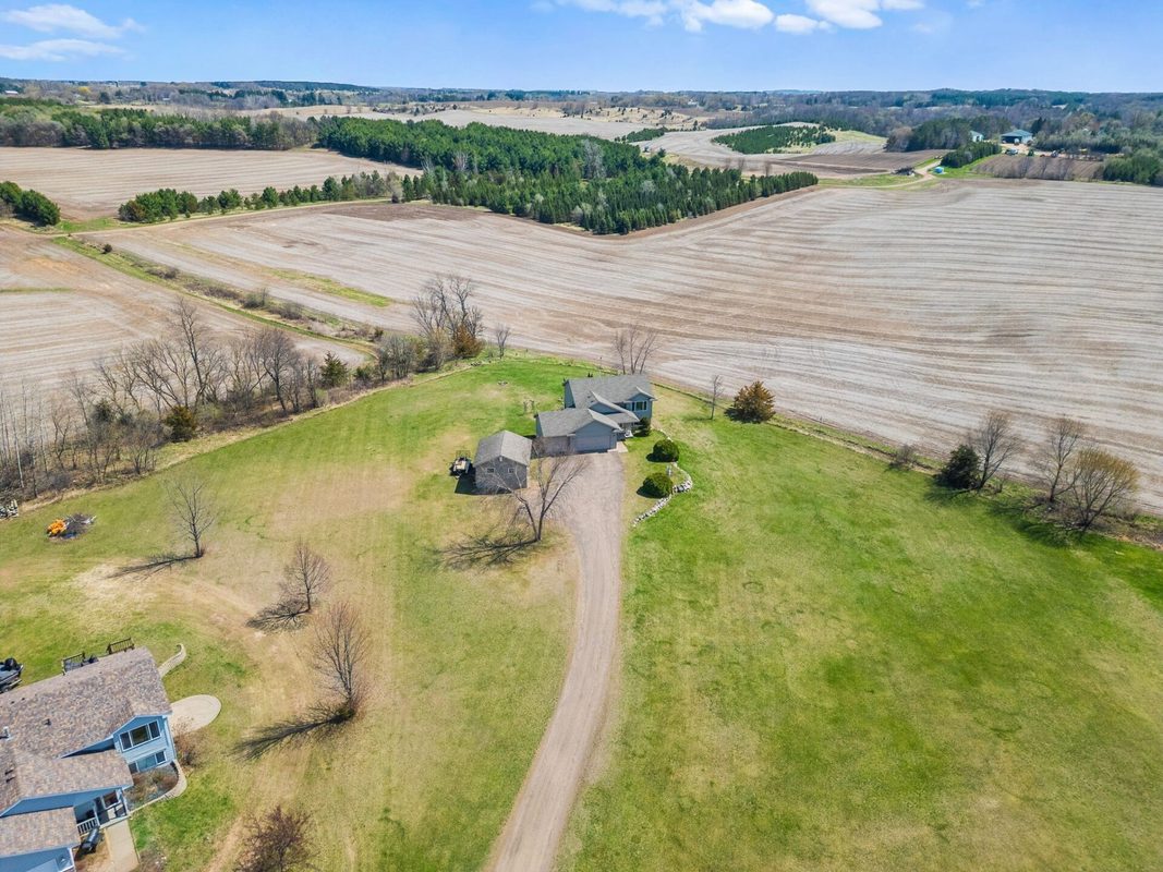 919 189th Avenue New Richmond WI 54017 — photo 3