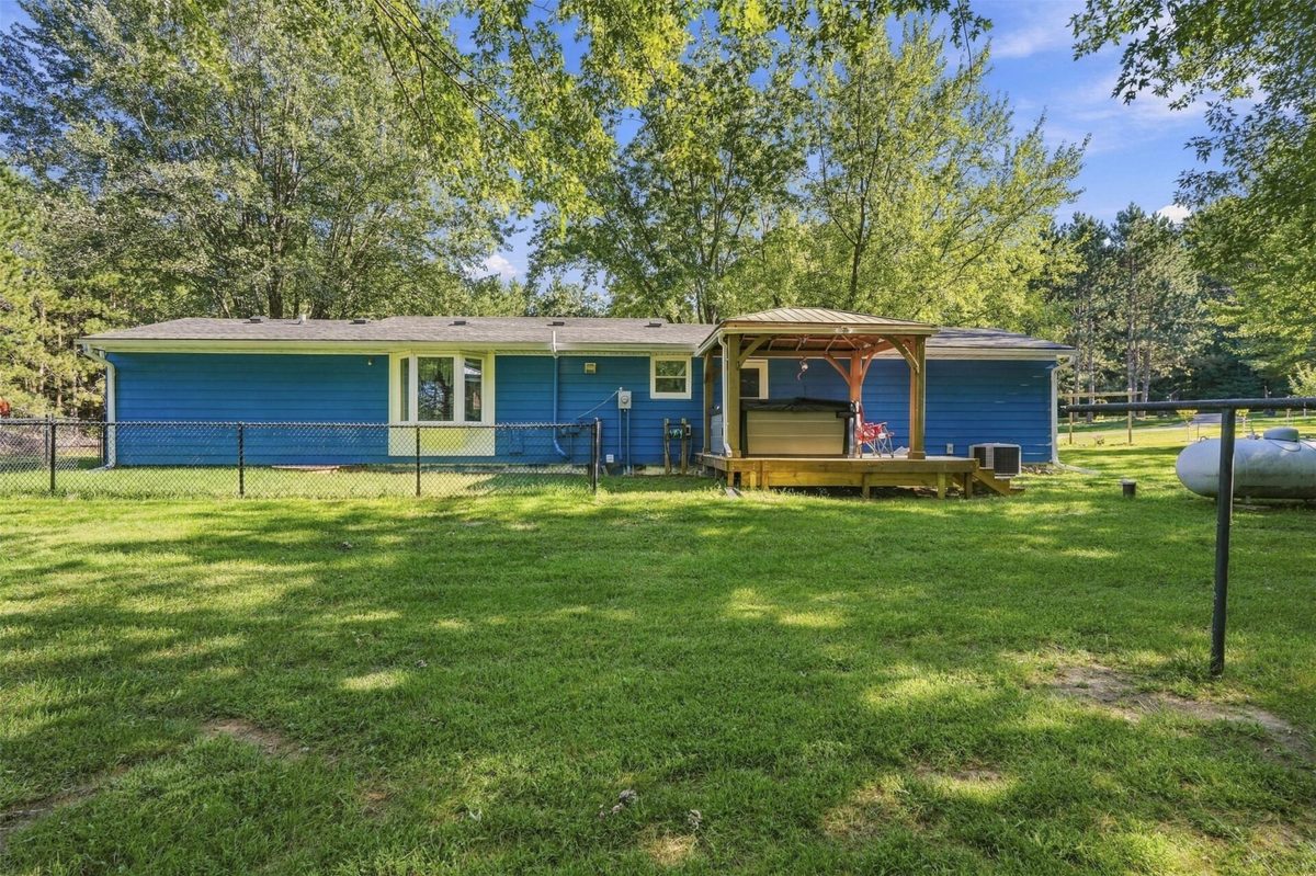 S 8825 Short Road, Eau Claire WI 54701 - Residential house for sale - MLS #1604992 - image46