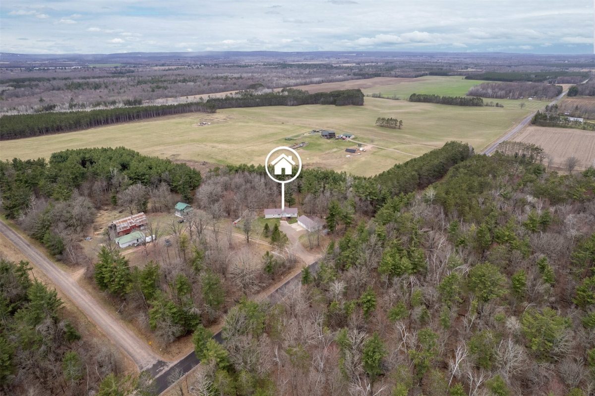 N5353 Thornapple Road, Ladysmith, WI