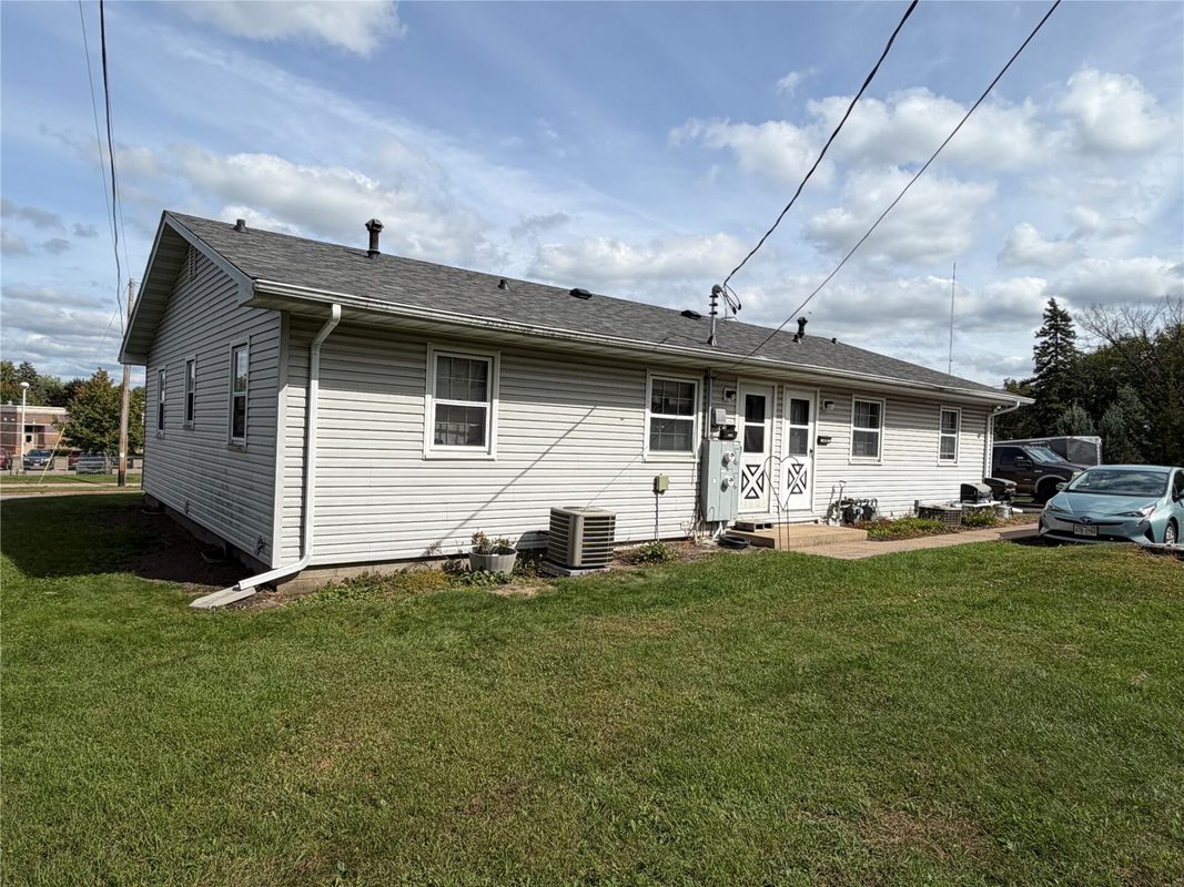 1501-1503 1505-1507 Harding Avenue, Eau Claire WI 54701 - ResidentialIncome house for sale - MLS #1605208 - image3