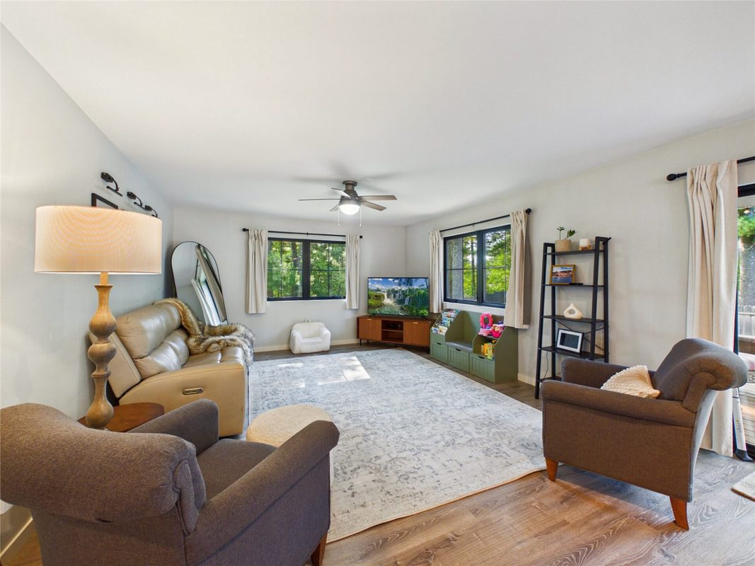 10764 August Lane, Hayward, WI