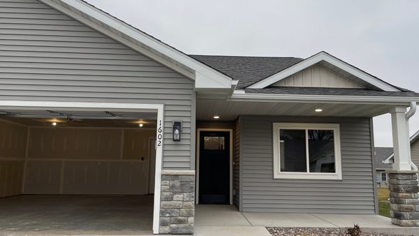 5607 Moss Trail, Eau Claire WI 54701 - Residential house for sale - MLS #1599175 - image1