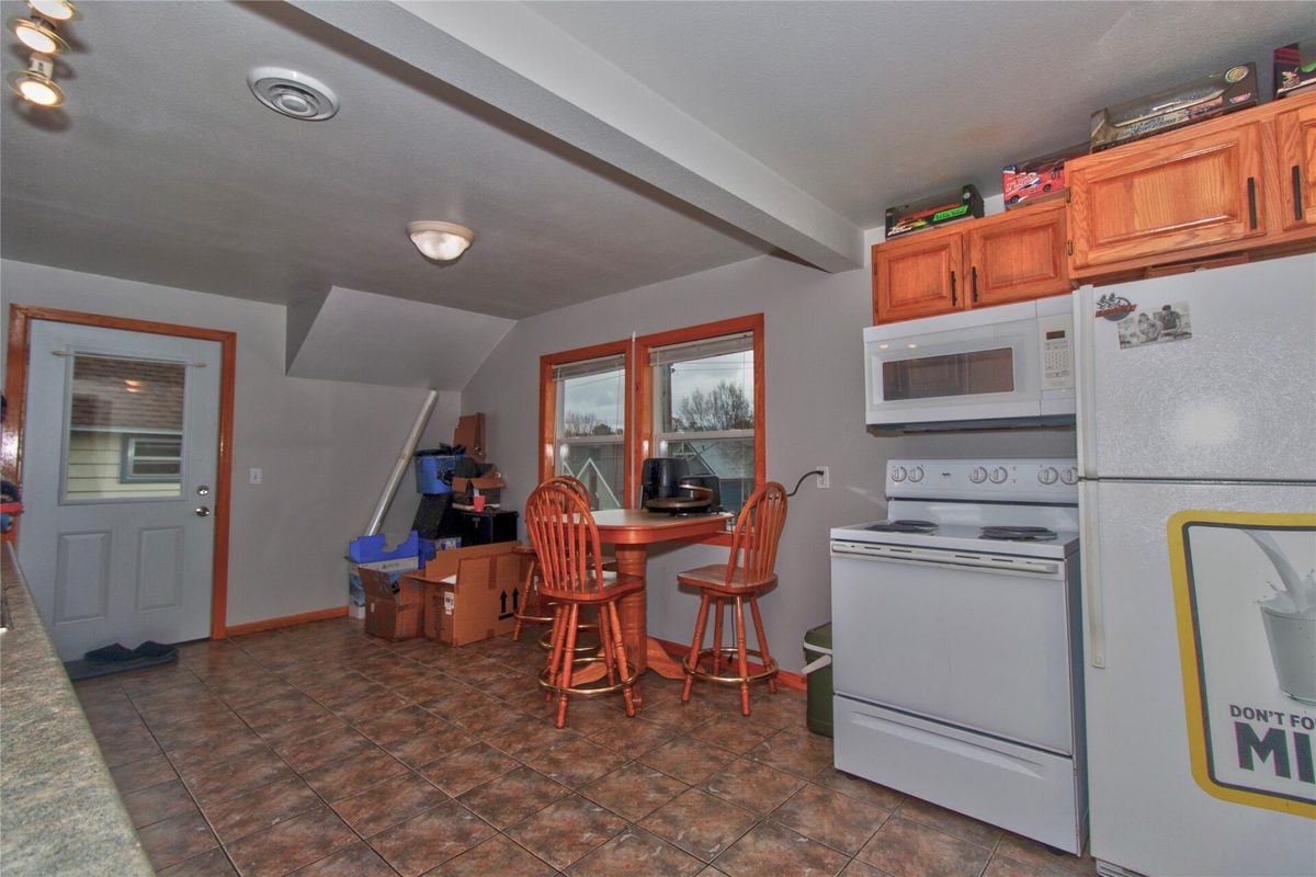 818 Main Street 1 & 2, Eau Claire, WI — photo 12