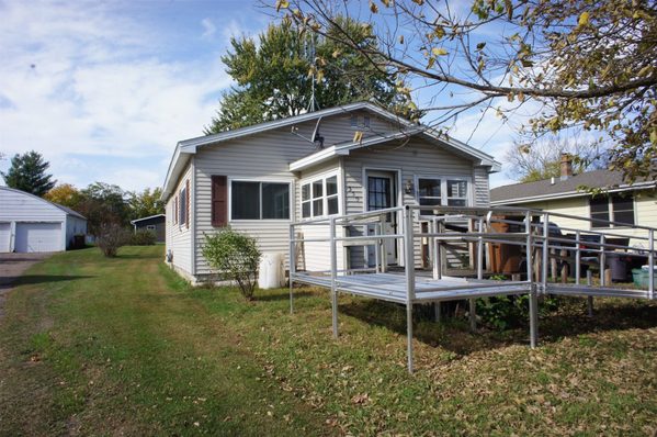 359 S State Street Mondovi WI 54755