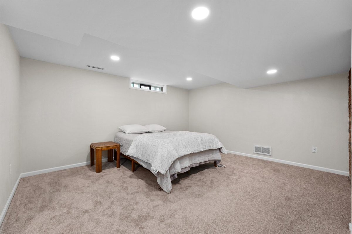 391 Heather Court, Eau Claire WI 54701 - Residential house for sale - MLS #1601562 - image38