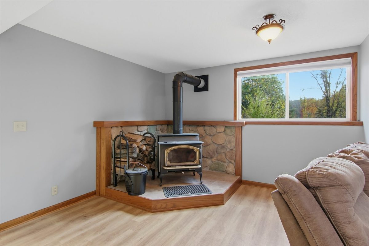 E9412 690th Avenue, Elk Mound WI 54739 - Residential house for sale - MLS #1605940 - image22