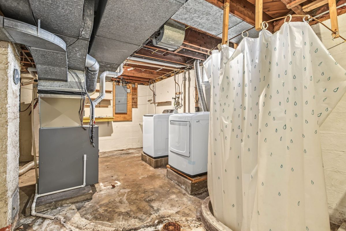 1510 Woodland Avenue, Eau Claire WI 54701 - Residential house for sale - MLS #1605193 - image35
