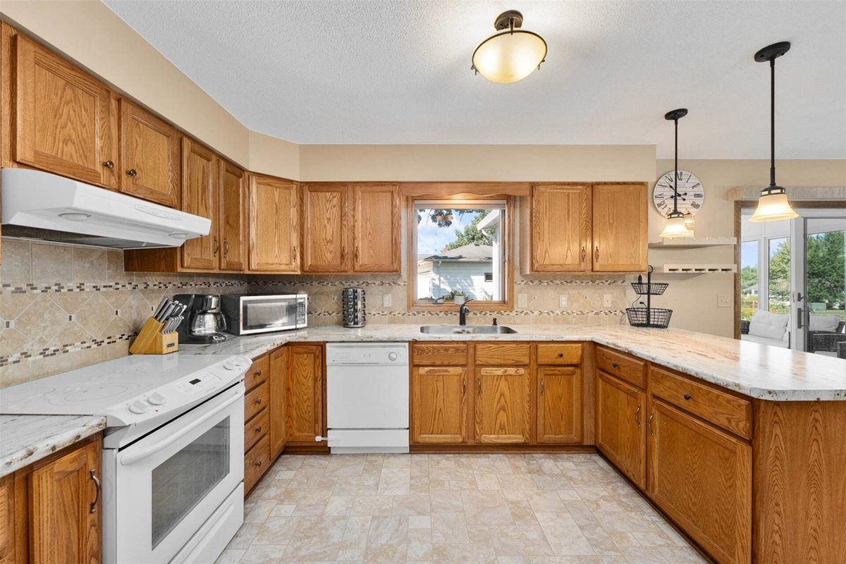 104 Southridge Court, Cadott WI 54727 - Residential house for sale - MLS #1604602 - image15