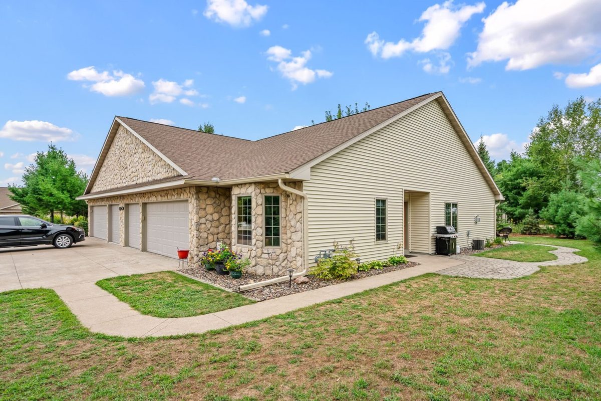 110 Stariha Court, Shell Lake WI 54871 - Residential house for sale - MLS #1605007 - image2
