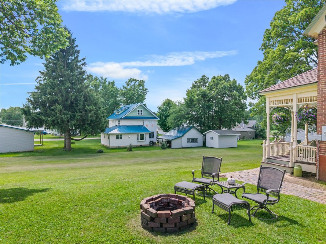 22961 Church Street, Ettrick, WI