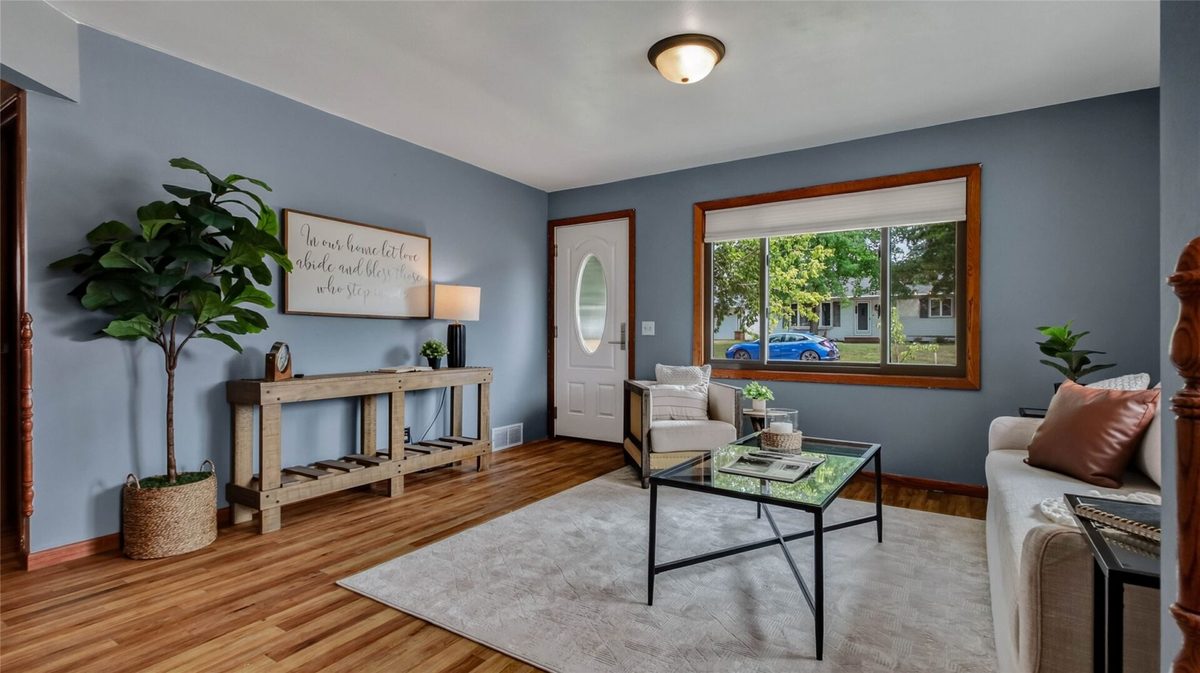 621 Park Place, Cadott WI 54727 - Residential house for sale - MLS #1603760 - image2