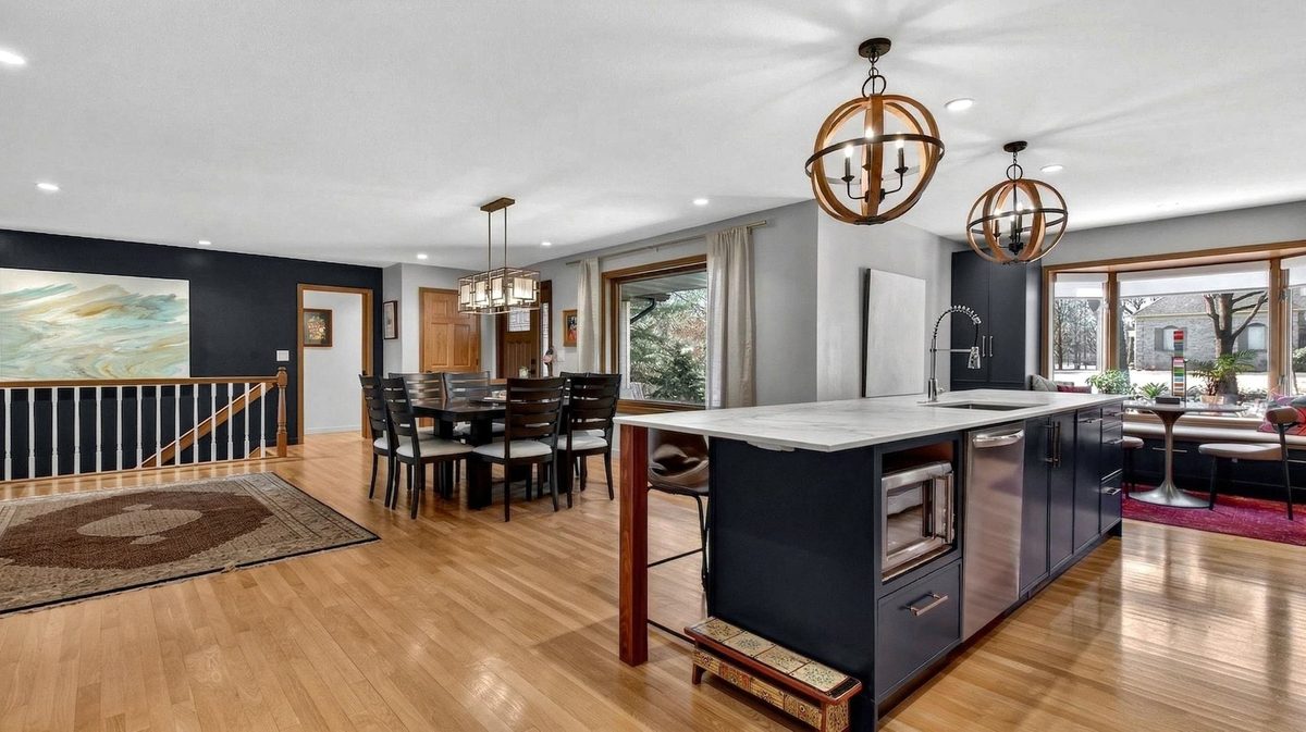 3803 Timber Creek Court, Eau Claire, WI — photo 9