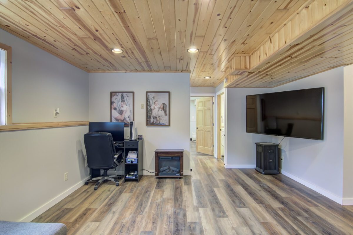 15891W Jenny Lane, Hayward WI 54843 - Residential house for sale - MLS #1605647 - image25