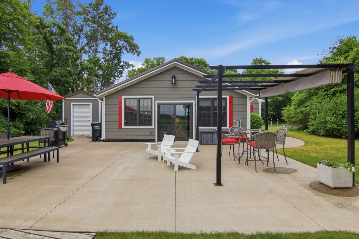 E6699 841st Avenue, Colfax, WI