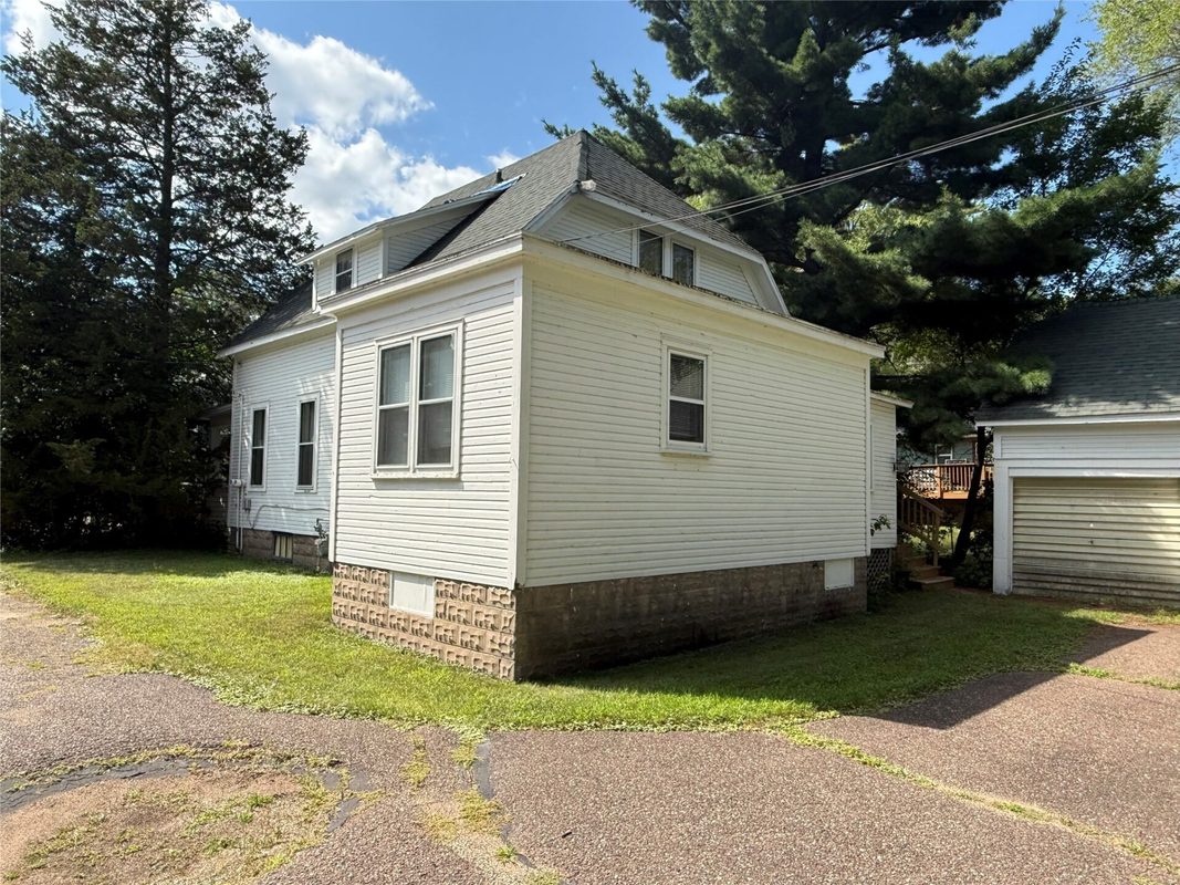 2129 4th Street, Eau Claire WI 54703 - Residential house for sale - MLS #1604045 - image3