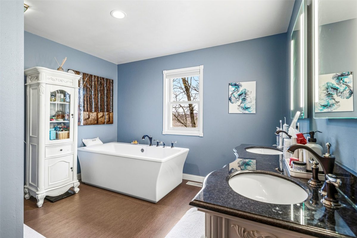 318 Paris Place  Eau Claire WI 54703 — photo 34