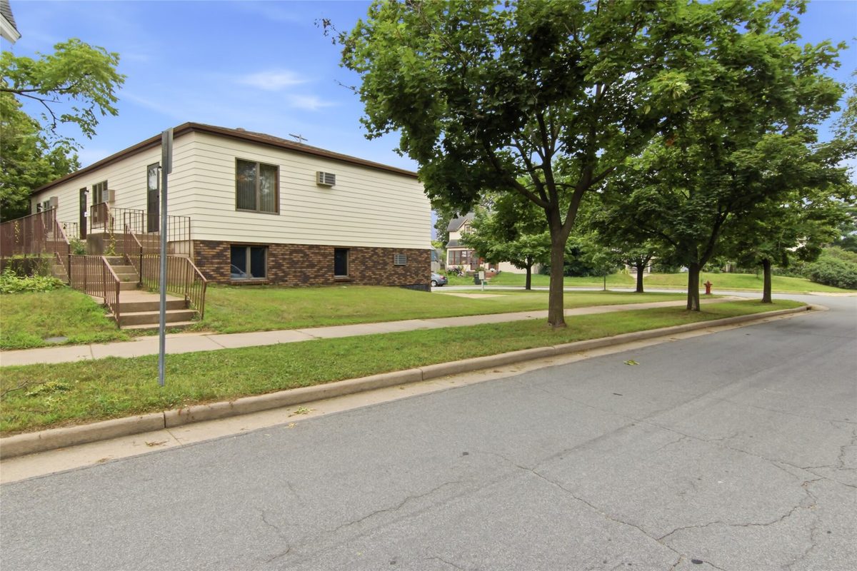 303 Talmadge Street, Eau Claire WI 54701 - ResidentialIncome house for sale - MLS #1604244 - image33