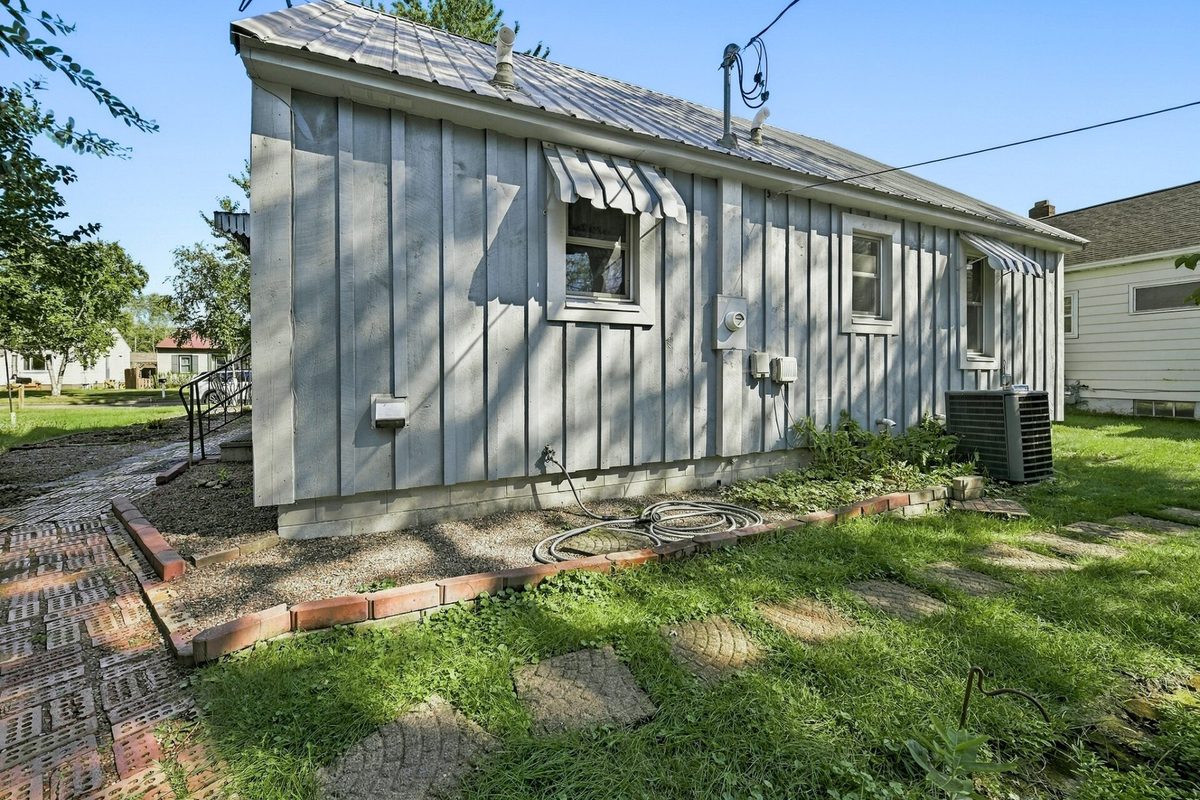 1132 Pershing Street, Eau Claire WI 54703 - Residential house for sale - MLS #1605170 - image28