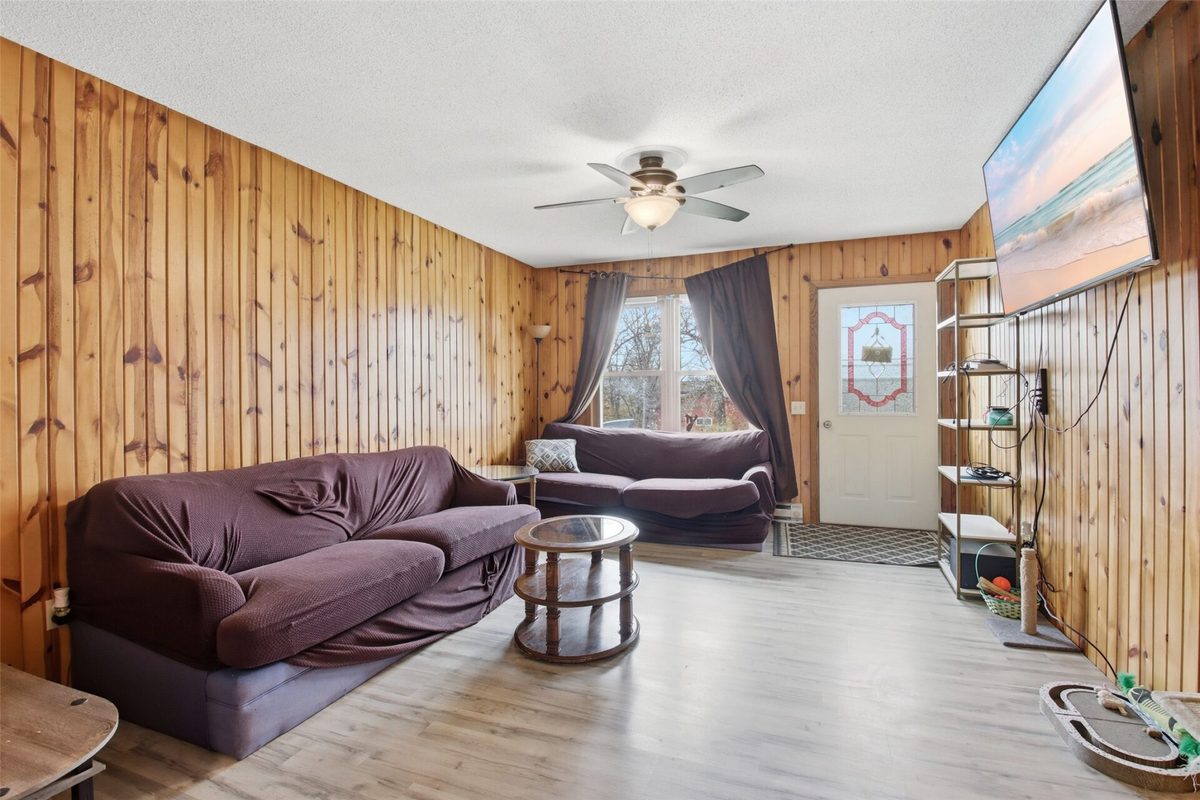 916-918 Michigan Street, Spooner WI 54801 - ResidentialIncome house for sale - MLS #1602379 - image7