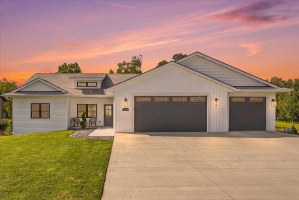 5022 Woodlands Drive Eau Claire WI 54703