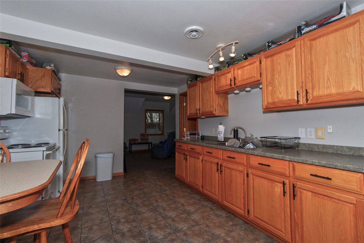 818 Main Street 1 & 2, Eau Claire, WI — photo 11