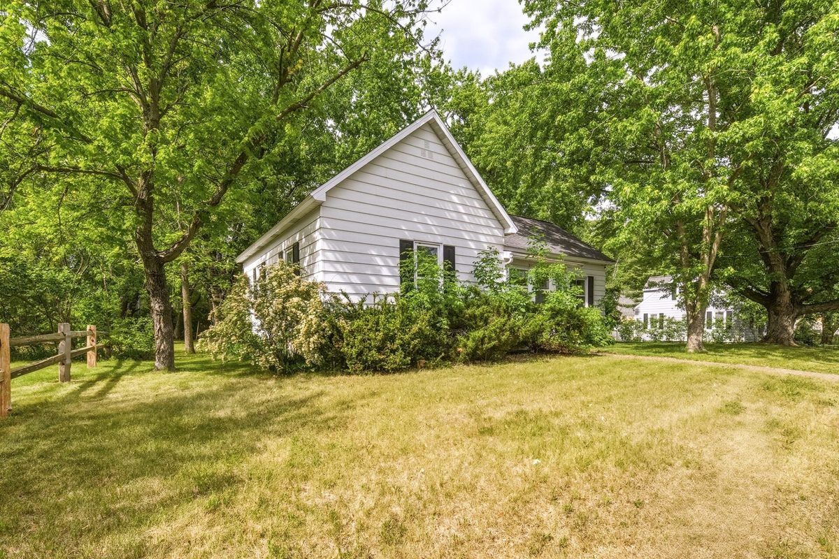 2112 Cleveland Street, Eau Claire WI 54703 - Residential house for sale - MLS #1601952 - image2