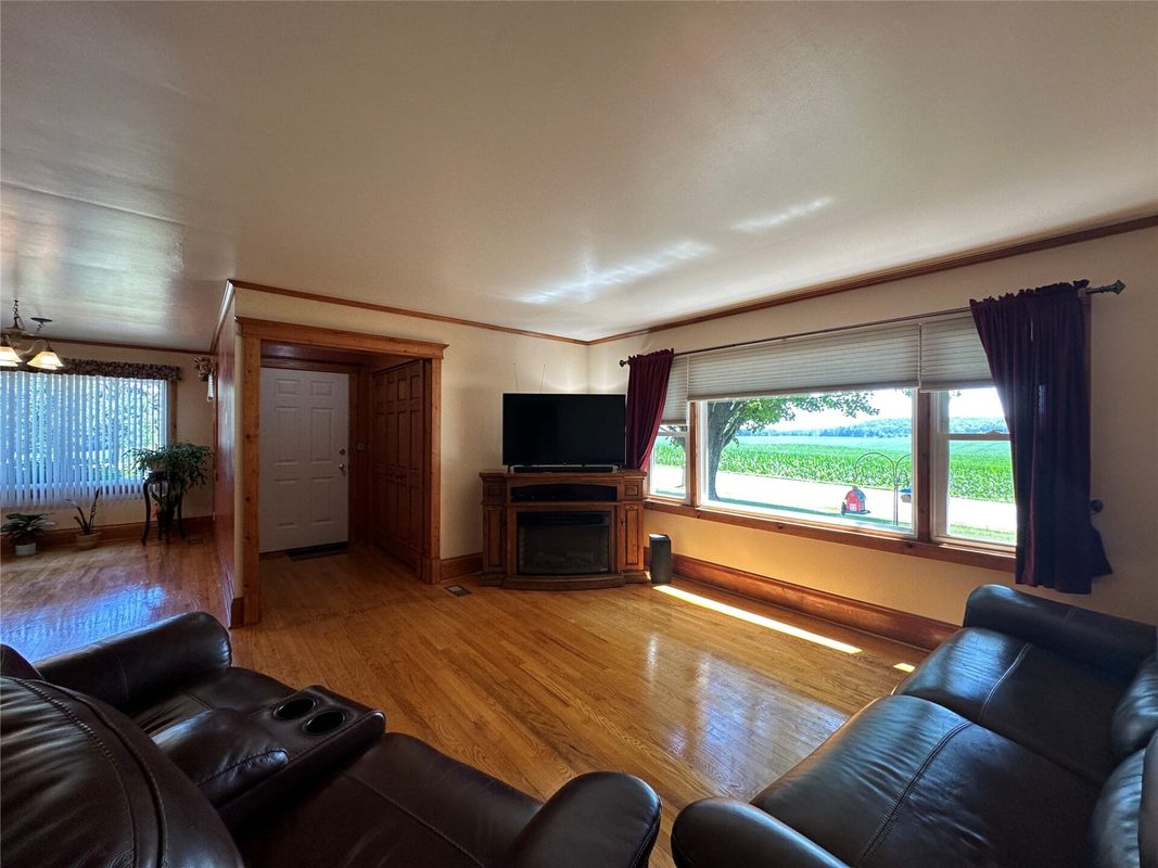 E910 Cedar Road, Eau Claire WI 54701 - Residential house for sale - MLS #1603236 - image9