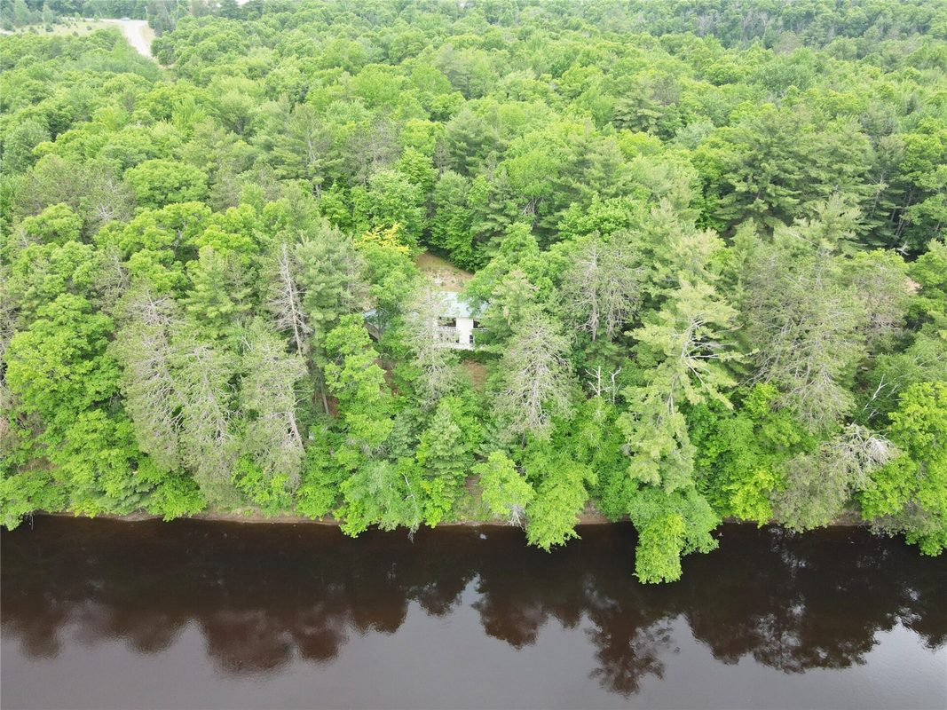 W11546 River Ridge Lane, Bruce, WI