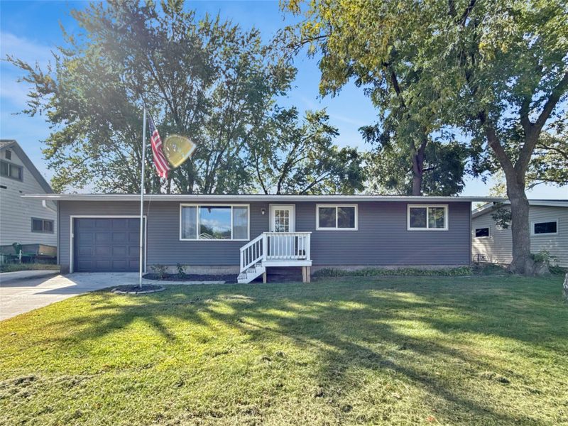 3019 Leslie Lane