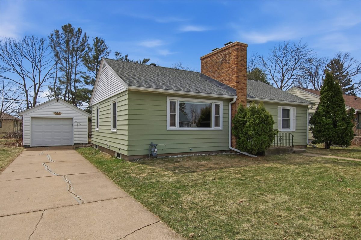 1915 Ohm Avenue, Eau Claire, WI