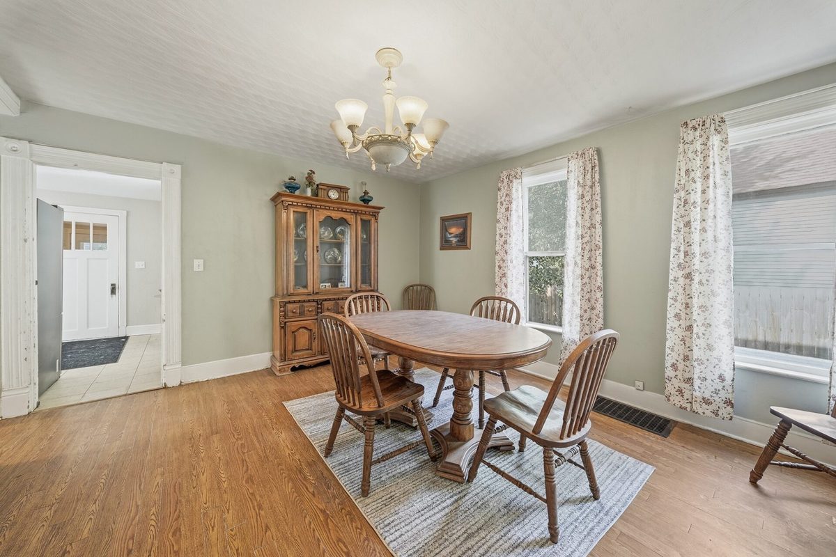 1551 Madison Street, Eau Claire WI 54703 - Residential house for sale - MLS #1604339 - image9