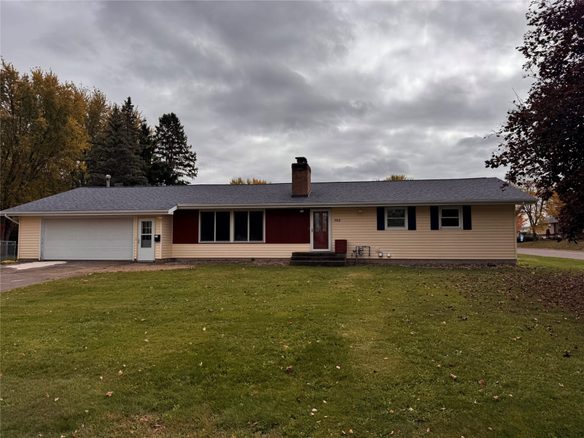 302 Wisconsin Avenue, Barron WI 54812 - Residential house for sale - MLS #1605959 - image1