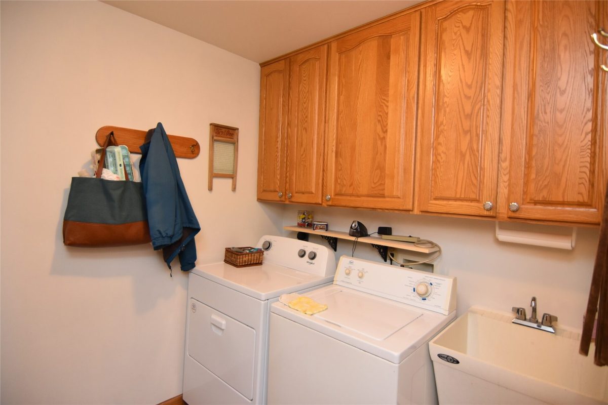711 8th Avenue Bloomer WI 54724 — photo 18