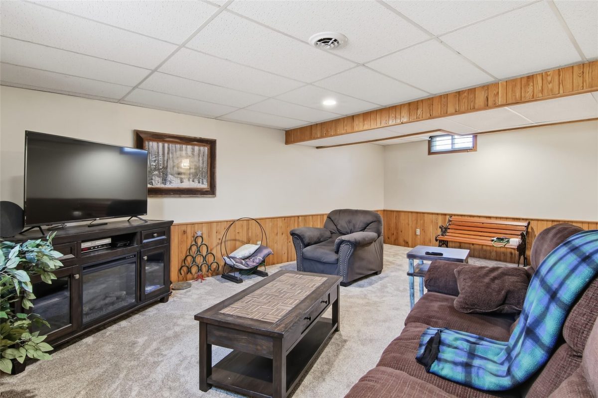 Residential at 2107 15th Street, Eau Claire, WI 54703 — photo 26