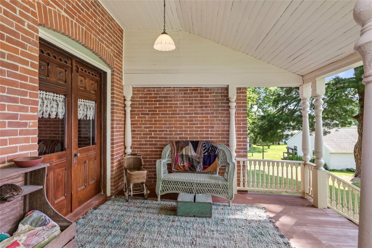 22961 Church Street, Ettrick, WI