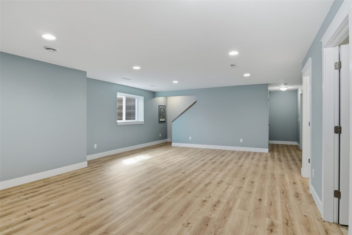 3729 Crest Ridge Court, Eau Claire, WI