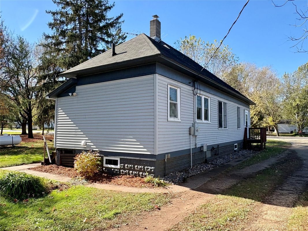 1944 State Road 85 Highway, Eau Claire WI 54701 - Residential house for sale - MLS #1606044 - image3
