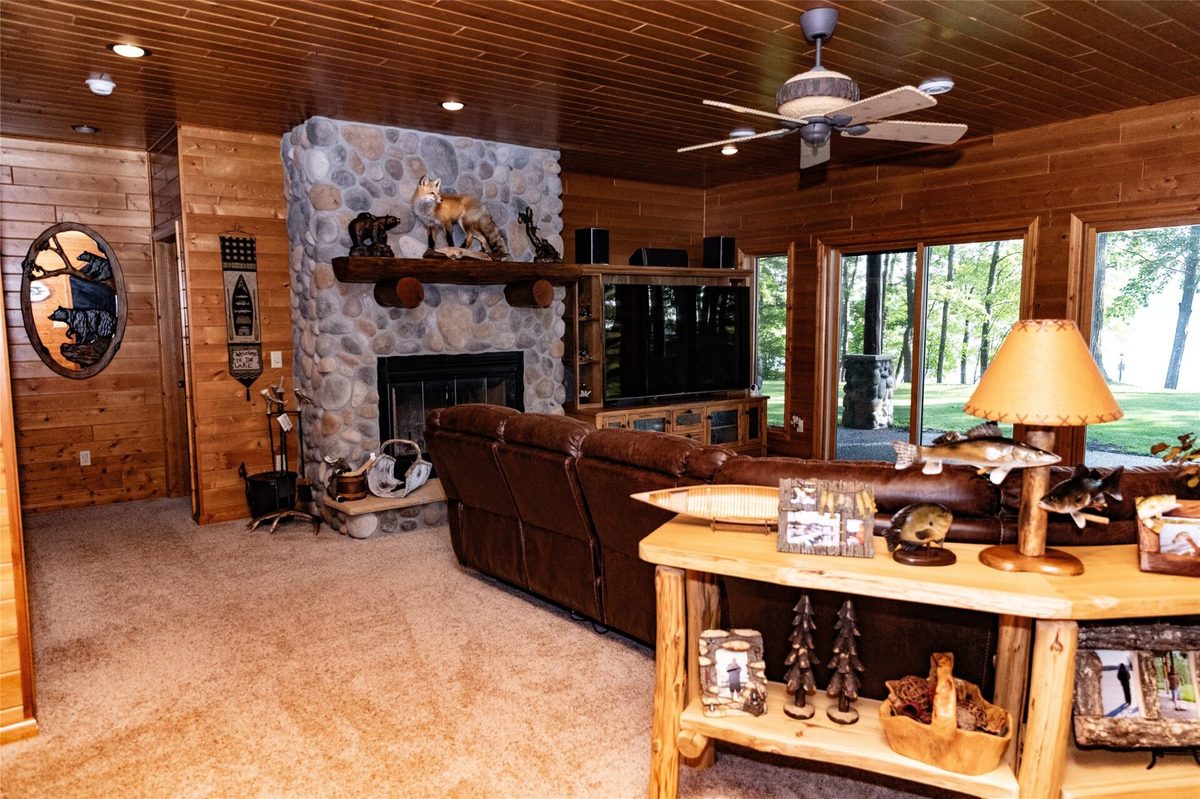 W5405 Park Place, Spooner, WI